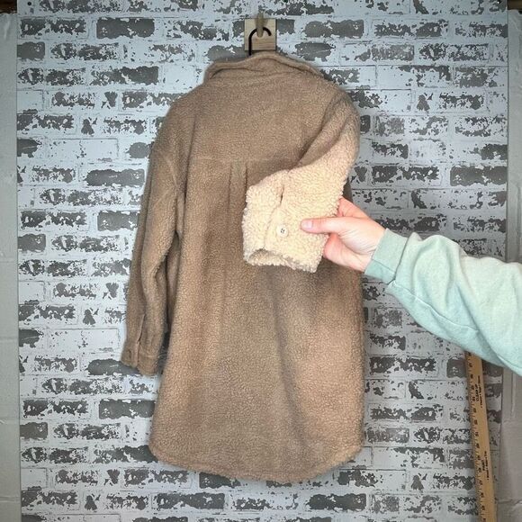 American Eagle | women tan teddy bear jacket - Picture 9 of 11